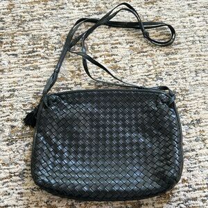 Black leather Bottega Veneta crossbody bag